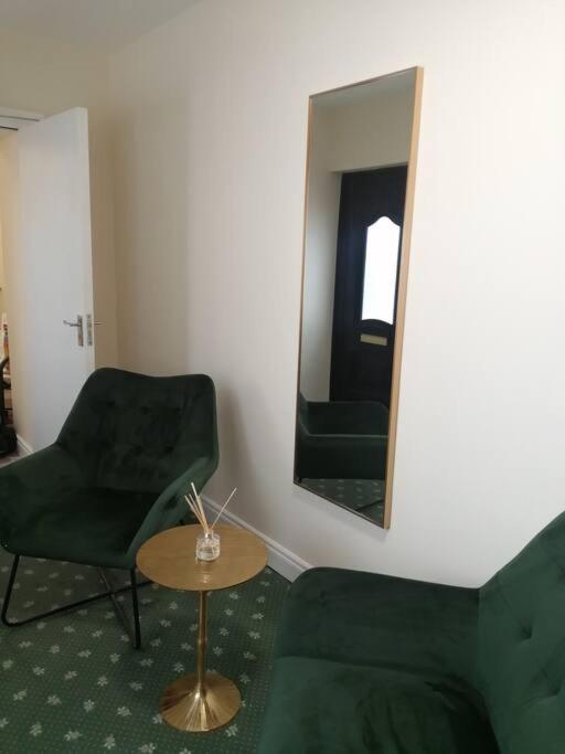 Cosy City Apartment Корк Екстер'єр фото